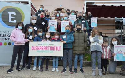 Musikaz, bertsoz eta adin guztientzako ekintzez jositako egitaraua aurkeztu dute Aiaraldeko Euskararen Egunerako