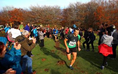 Mikel Beunza eta Andrea Garai txapeldun Karakateko igoeran