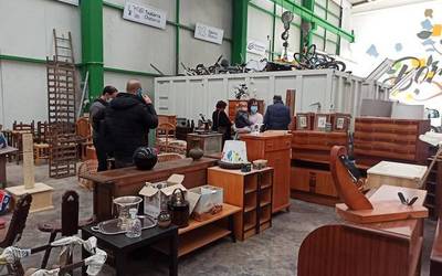 Bigarren eskuko azoka arrakastatsua izan da Alkaiagako Garbigunean