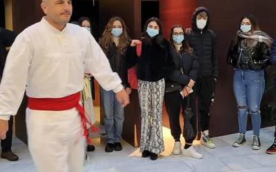 [ARGAZKI GALERIA] Erasmus programa hasi dute Urritxe institutuan