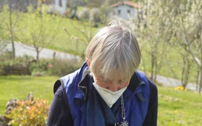 Anueko kontu eta albiste asko ekarri dizkigu Isabel Oiartzunek