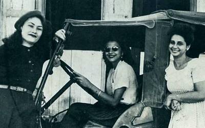 Azaroaren 25aren atzeko istorioa