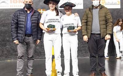 Maddi Barrocalek etxeko zaleen aurrean irabazi du Bergara Hiria, Nerea Gamindek lagunduta