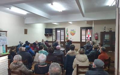 Herritarrendako gune izateko asmoarekin, Bergarako alkartetxearen berrirekiera ekitaldia egin dute