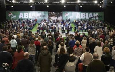 Herrialdea gidatzeko prest agertu da EAJ, atzo egindako Batzar Nagusian