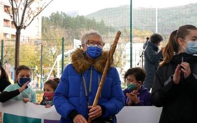 Laudio Ikastolak jaso du Urrezko Makila, bere 50. urteurrena dela eta