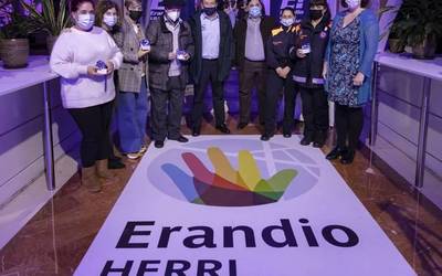 Erandioko herritar konprometituenak aintzatetsi dituzte