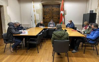 Udal eraikinen garbiketa zerbitzua esleitu dute azkeneko osoko bilkuran