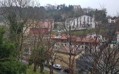 Osasun larrialdia indarrean da berriz, eta Labik arratsaldean du bilera neurri berriak zehazteko