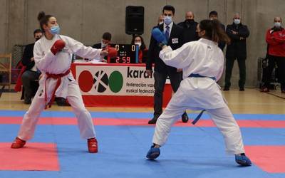 Bizkaiak lortu ditu domina gehien gaur goizean Aretxabaletan jokatutako Euskadiko Karate Txapelketan