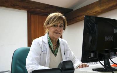 Maria Jesus Arzuaga: "Lehen mailako arreta zainketa berezietan egoteko moduan dago"