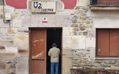 15 urteko ibilbidearen ondoren, Mañariko U2 tabernak ateak itxi zituen astelehenean