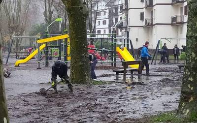 Doneztebeko Udalak eskerrak eman die herritarrei egindako auzolanarengatik