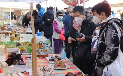 Feria handiaren faltan, hileroko hirugarren azoka egingo dute zapatuan