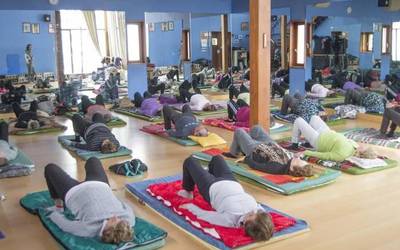 Bihar zabalduko da izen ematea Hogarreko yoga, soinketa eta dantza jardueretarako