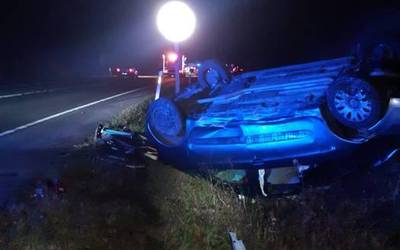Auto bat irauli da A-624 errepidean eta bi zauritu egon dira