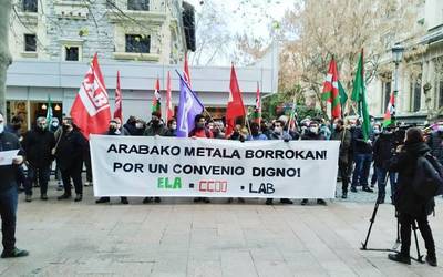 Urrats bat aurrera Arabako metalaren sektorearen borrokan