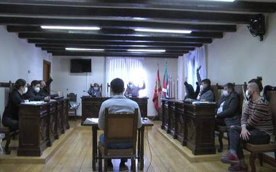 2022ko aurrekontuak onartuta, zorra murrizten jarraituko du Orozkoko Udalak