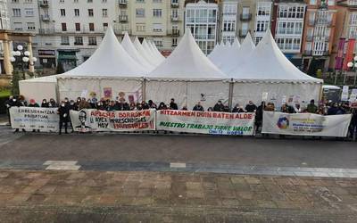 Mobilizatzen hasi dira Apdemako langileak, euren lan hitzarmena Foru Aldundiko aurrekontuetan islatu dadin