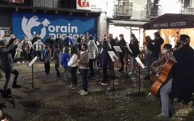 'Aitormena' musika eskolakoen eskutik