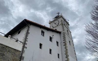 San Martin ermitako kanpaia lapurtu dute