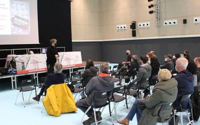 'Residencias SA' liburua aurkeztu du Ahoztar Zelaietak Elkargunean