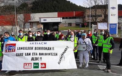 Greba eskubidea urratzeagatik zigortu dute Artiach enpresa