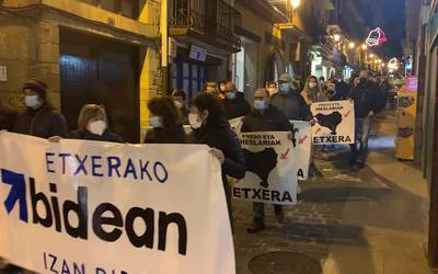 Euskal presoen eskubideak aldarrikatu dituzte eskualdeko herrietan