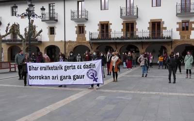 Ostegun arratsaldean Tuteran eraildako emakumearen hilketa salatzeko elkarretaratzea ospatuko da lazkaon