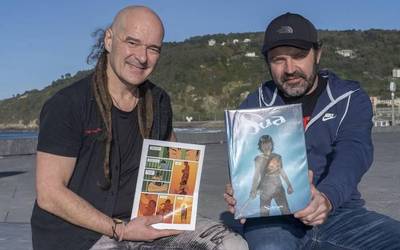 Alex Tellorekin egon gara Sua komikiari buruz solasean