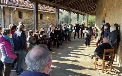 [BIDEOA] Giro ona lagun, 820 euro batu dituzte Garaiko errematan
