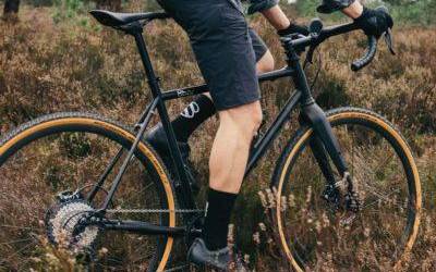 Peloton bizikleta estatikoa eta komunitate digitala