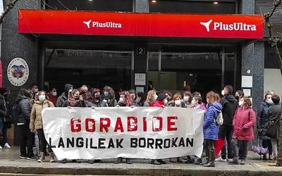 Lan-egutegien inposizioa salatu dute Gorabideko langileek