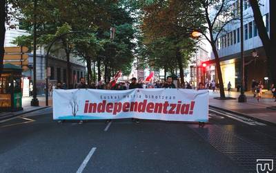 Gudari eguna dela eta ehundaka pertsona mobilizatu dira