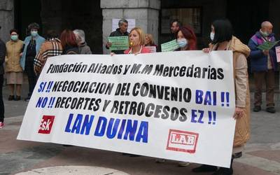 Bost eguneko greba egingo dute Madres Mercedarias zentroan