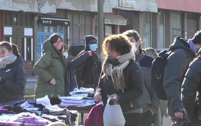 Elkartasun Braderie egin dute Amarotzen