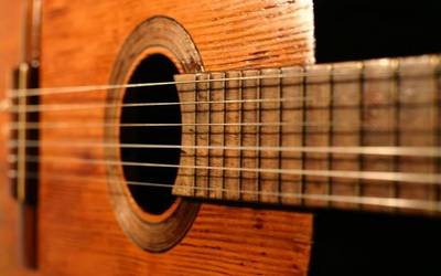 Helduendako gitarra ikastaroa proposatu dute Imotzen