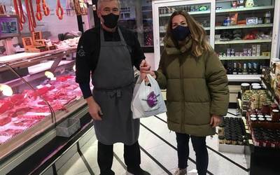 Zozkatu dugu Juanjo Larrañaga harategiak emandako produktu sorta