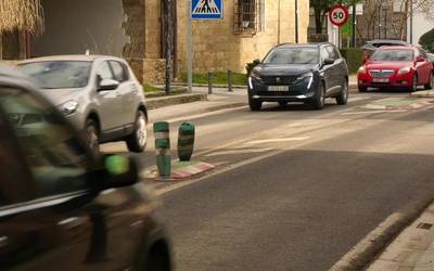 Bidesaria martxan jarri danetik herrigunean trafikoa haunditu dala diote herritarrek.