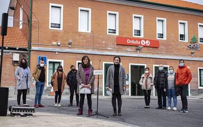 EH Bilduk Renferen C3 linearen zerbitzuaren egoera salatu du, eta mobilizazioak iragarri ditu