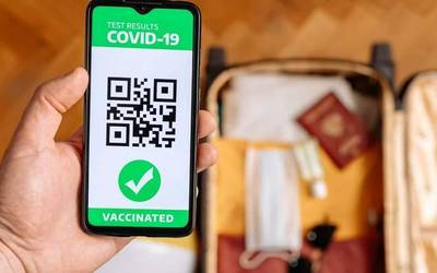 Covid ziurtagiriak eta ordutegi murrizketak bertan behera utziko dituzte