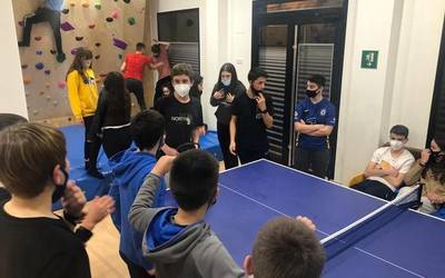 Ping-pong txapelketa egin dute gazte txokoan