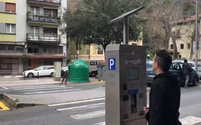 Oposizioak "hausnarketa sakon bat" eskatu du, eta Udal Gobernuak aldaketak iragarri ditu martxorako