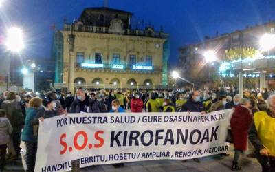 Osasun Bidasoa Plataformak deituta elkarretaratzea eginen dute larunbat arratsaldean Lesakan