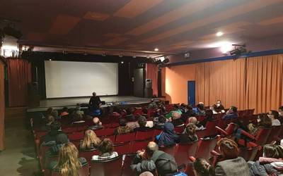 Jende ugari bildu da 'Patagonizados' filmaren emanaldian