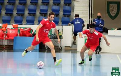 Bost positiboek Xotak Interren kontra jokatu beharreko partida atzeratzea ekarri zuten