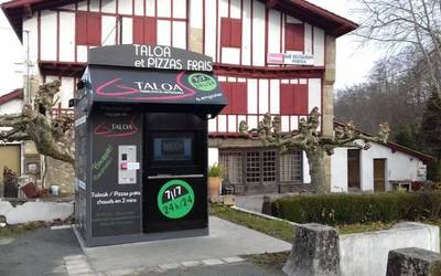 Taloak partitzeko tresna ezarri dute Sarako Portuan