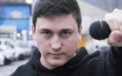 “Aita izan nintzenean inspirazio olatua etorri zitzaidan, eta horrela osatu dut diskoa”