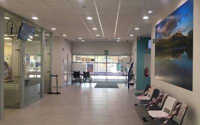 52 kasu berrirekin, COVID-19aren olatuak beherazko joeran jarraitzen du Aiaraldean