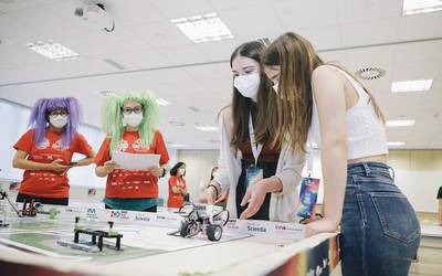 Ia mila ikaslek hartuko dute parte 'First Lego League' programan